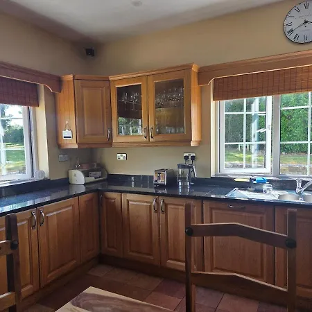 Villa Lawnside Retreat *